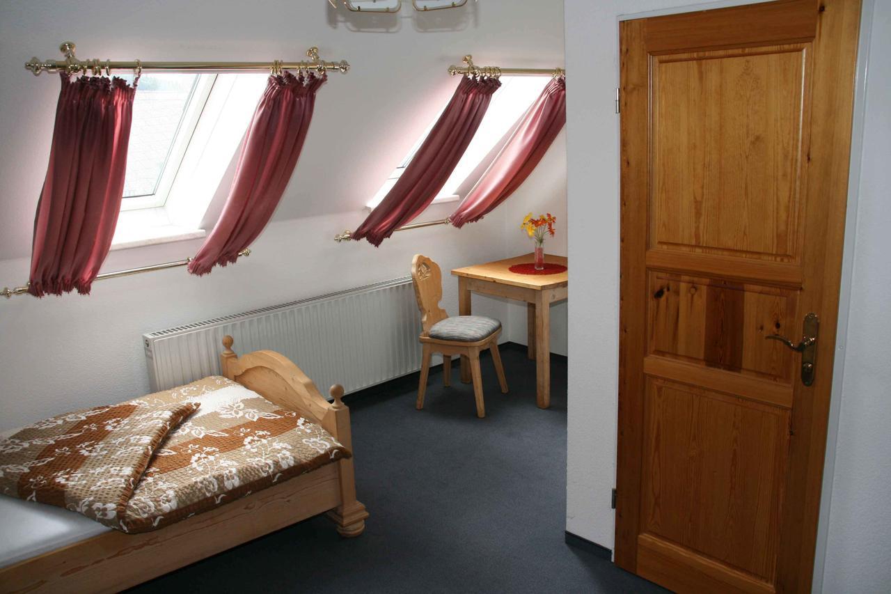 Hotel Stadt Pausa الغرفة الصورة